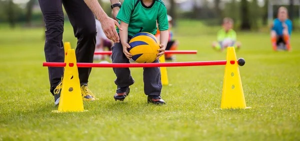 《刺客信条：影》第二！外媒评2025年画面最好的十大游戏